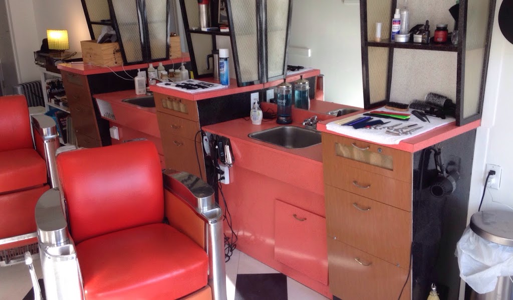 Matthews Barbershop | 24 Macdonell St, Guelph, ON N1H 2Z3, Canada | Phone: (519) 500-1884