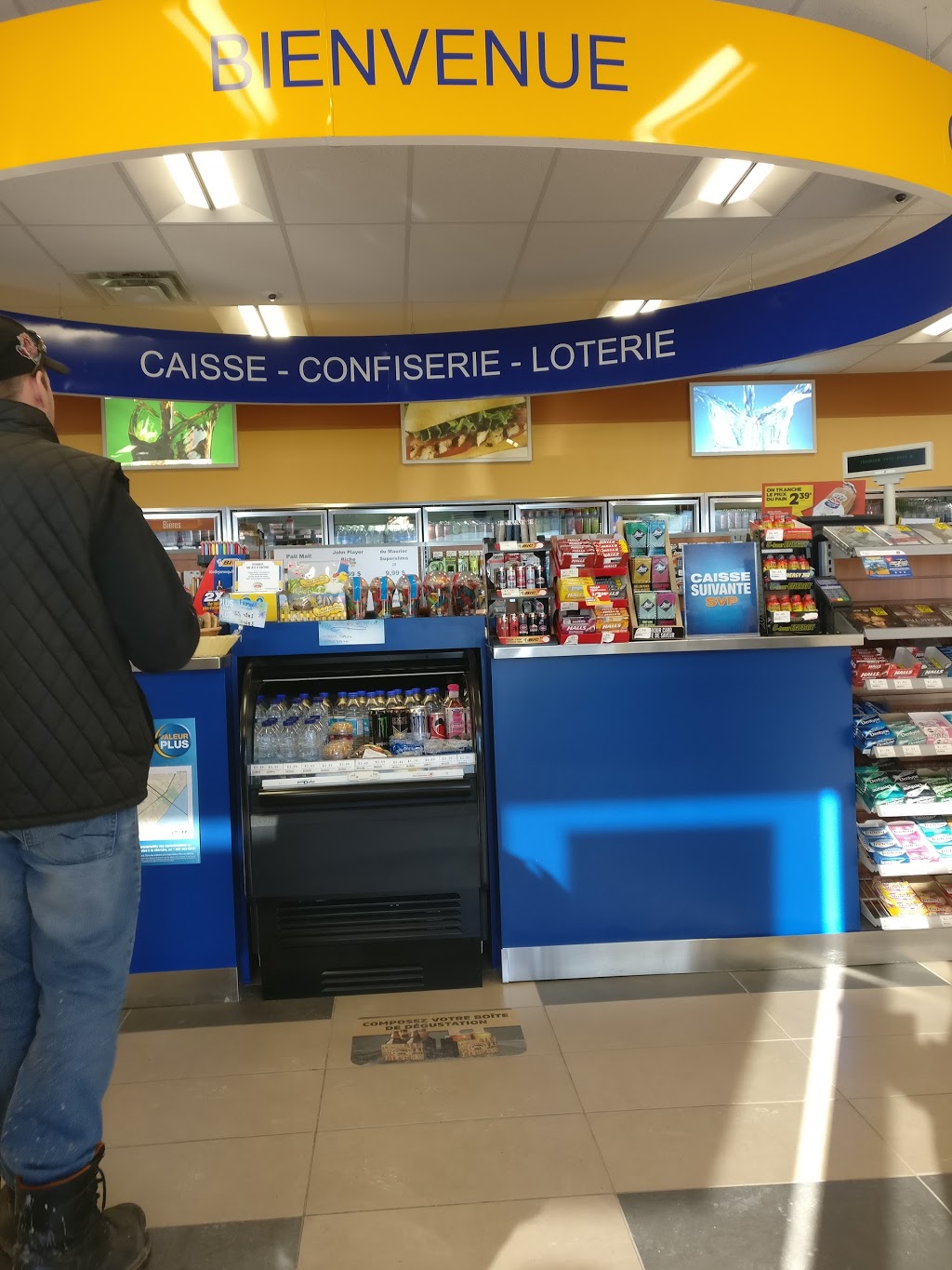 Dépanneur Du Coin | 2000 rue de la Diversité, Trois-Rivières, QC G9B 0X5, Canada | Phone: (819) 693-4874