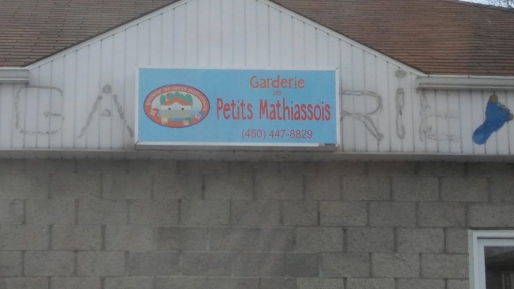 Garderie Les Petits Mathiassois | 18 Rue Lussier, Saint-Mathias-sur-Richelieu, QC J3L 6A4, Canada | Phone: (450) 447-8829