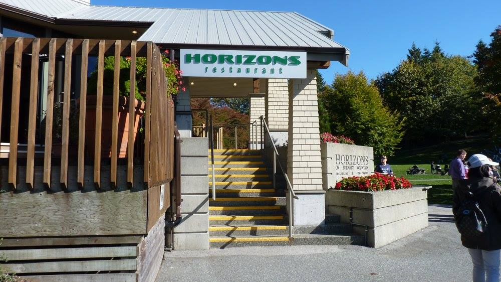 Horizons Restaurant | 100 Centennial Way, Burnaby, BC V5A 2X9, Canada | Phone: (604) 299-1155