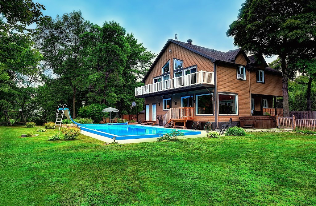 Le Saint Augustin sur Fleuve | 183 Chemin des Grandes Mers, Saint-Augustin-de-Desmaures, QC G3A 0K2, Canada | Phone: (418) 802-7372