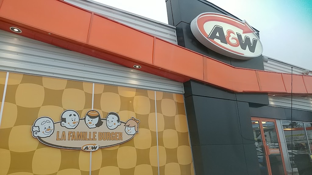 A&W Canada | 297 Av. du Moulin, Mont-Laurier, QC J9L 3V8, Canada | Phone: (819) 623-4007