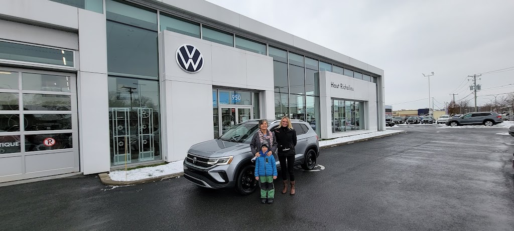 Haut-Richelieu Volkswagen | 950 Rue Douglas, Saint-Jean-sur-Richelieu, QC J3A 1V1, Canada | Phone: (450) 359-4222