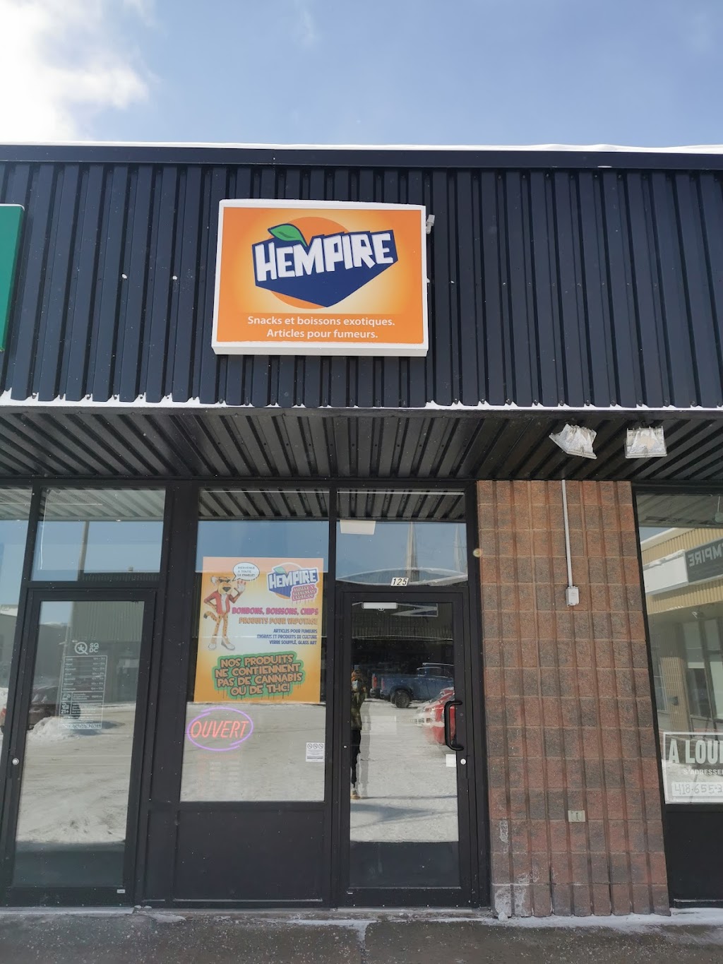 Hempire Québec | 9749 Bd Sainte-Anne, Sainte-Anne-de-Beaupré, QC G0A 3C0, Canada | Phone: (418) 353-2739