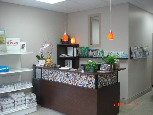 Upper Bathurst Animal Clinic | 5887 Bathurst St, North York, ON M2R 1Y7, Canada | Phone: (647) 350-6666