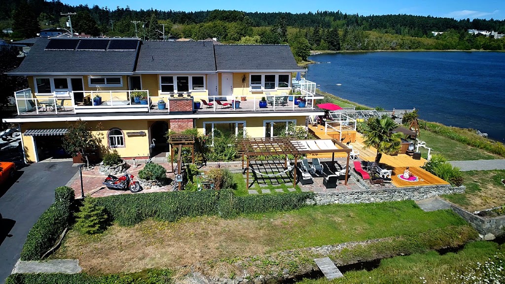 Birds of a Feather Ocean Lagoon Bed & Breakfast | 206 Portsmouth Dr, Victoria, BC V9C 1R9, Canada | Phone: (800) 730-4790