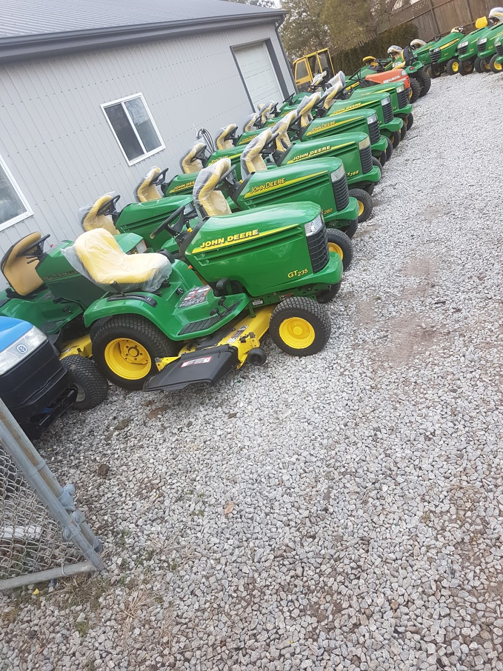 J/W Lawn Tractors Sales ,Parts and Service | 637 Mersea Road 5 RR2, Leamington, ON N8H 3V5, Canada | Phone: (519) 326-2383