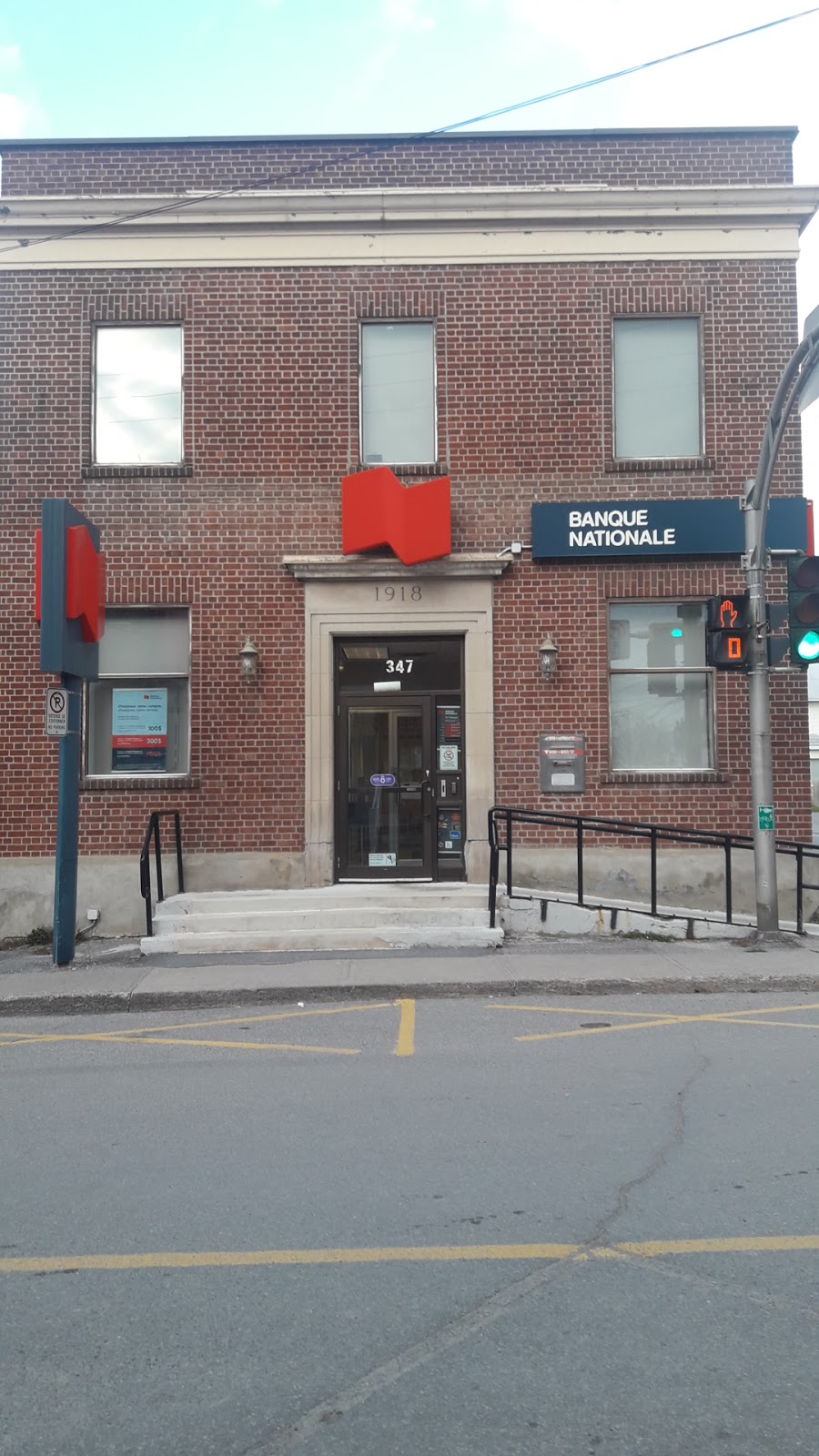 Banque Nationale | 347 Rue Main, Shawville, QC J0X 2Y0, Canada | Phone: (819) 647-2264