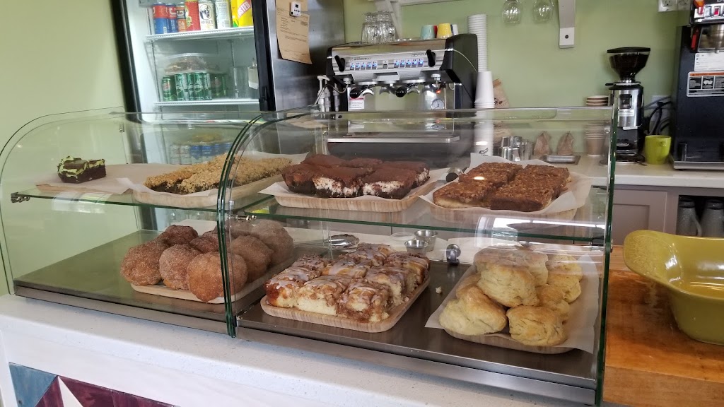 Berties Cafe | 78 Scotchtown Rd, Douglas Harbour, NB E4B 1W4, Canada | Phone: (506) 385-2600