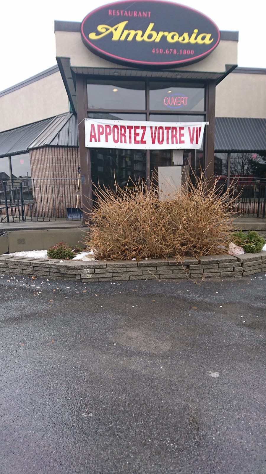 Restaurant Ambrosia | 5910 Chemin de Chambly, Saint-Hubert, QC J3Y 3R4, Canada | Phone: (450) 678-1800