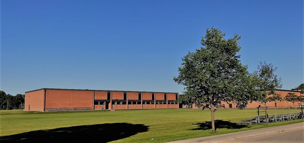 South Carleton High School | 3673 McBean St, Richmond, ON K0A 2Z0, Canada | Phone: (613) 838-2212