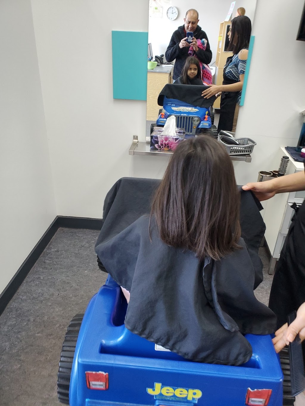 Beaners Fun Cuts for Kids | 338 Mayfield Common Northwest, Edmonton, AB T5P 4B3, Canada | Phone: (780) 484-7484