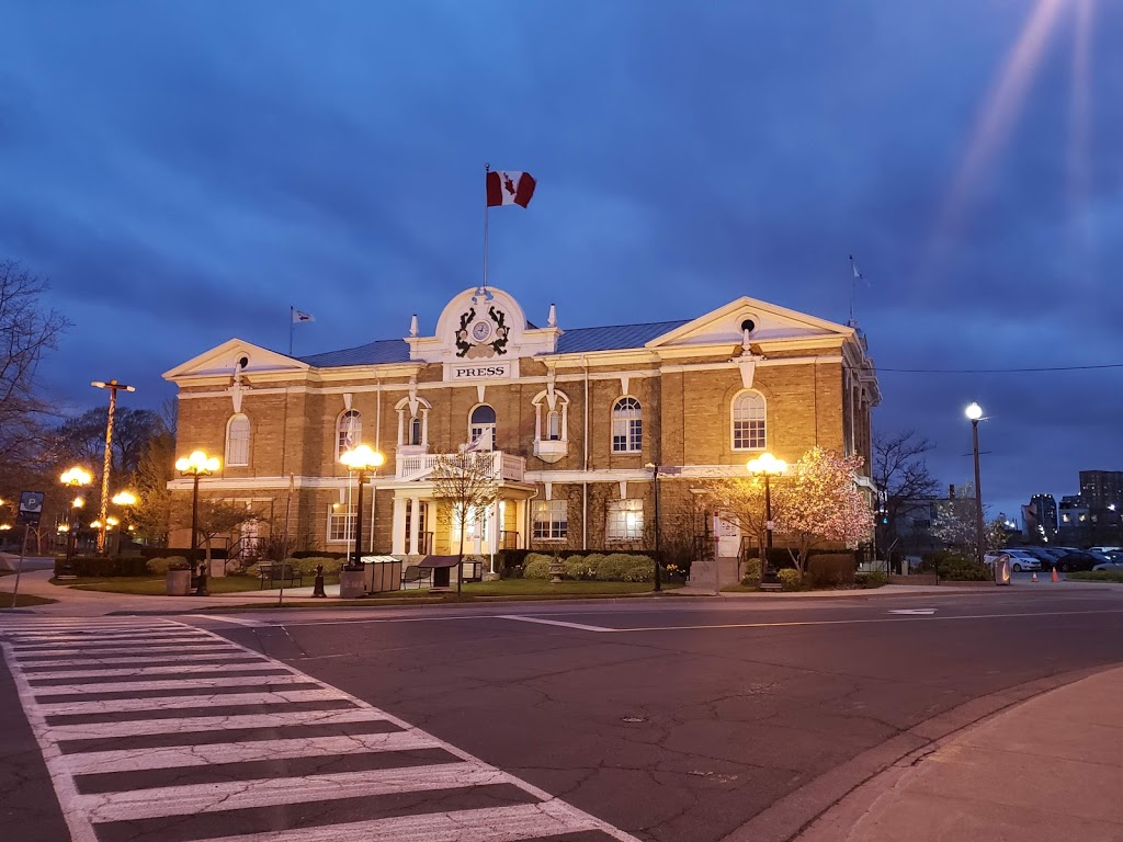 Queen Elizabeth Theatre | 190 Princes Blvd, Toronto, ON M6K 3C3, Canada | Phone: (416) 263-3293