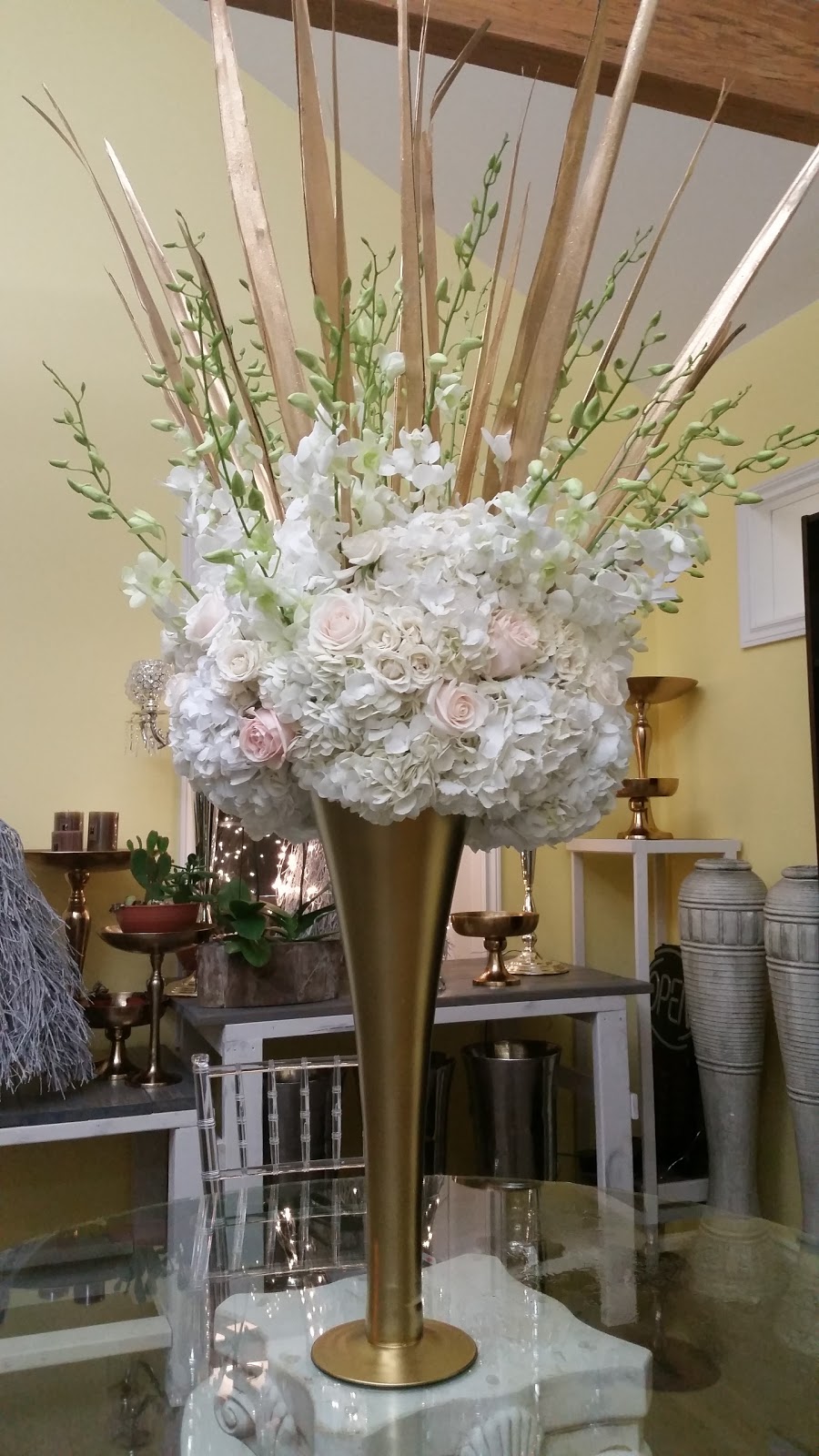 Immanuel Florist | 10423 Islington Ave, Kleinburg, ON L0J 1C0, Canada | Phone: (905) 893-3226