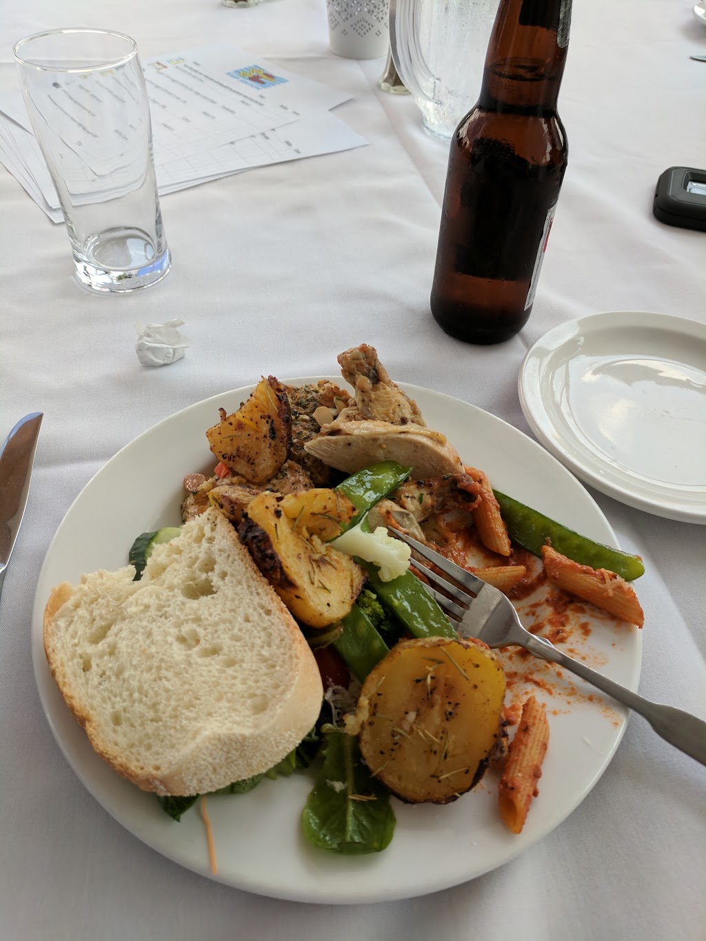 Bluffers Restaurant | 7 Brimley Rd S, Scarborough, ON M1M 3W3, Canada | Phone: (416) 264-2337