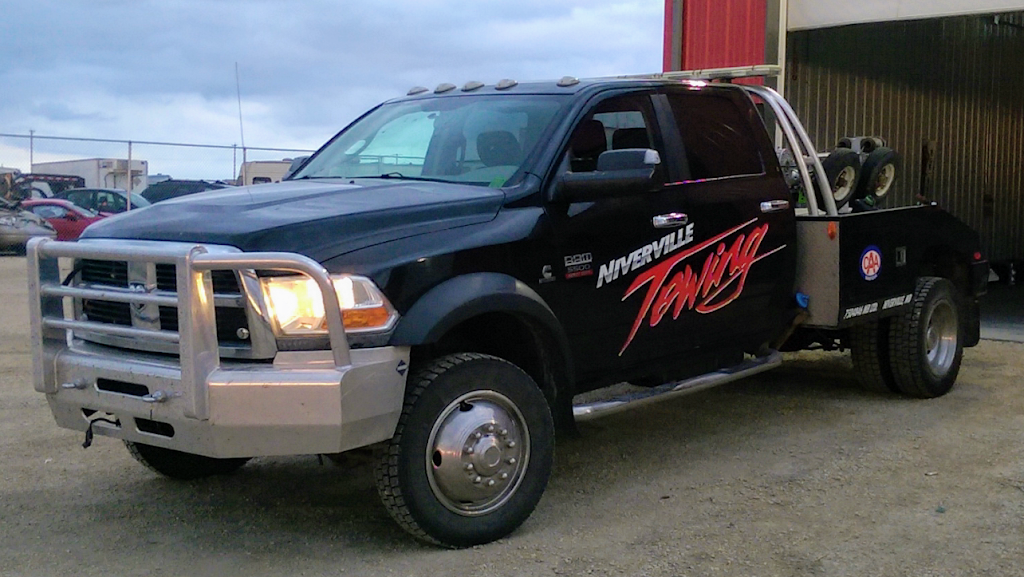 Niverville Towing | 810 Schultz Rd, Niverville, MB R0A 1E0, Canada | Phone: (204) 388-4442