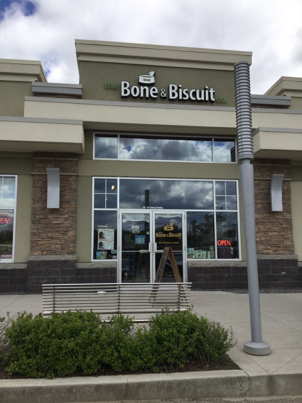 Bone & Biscuit | 131 Century Crossing #116, Spruce Grove, AB T7X 0C8, Canada | Phone: (780) 960-6688