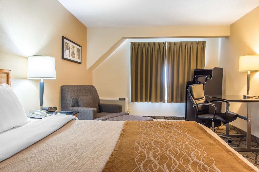 Comfort Inn Magnetic Hill | 2495 Mountain Rd, Moncton, NB E1G 2W4, Canada | Phone: (506) 384-3175