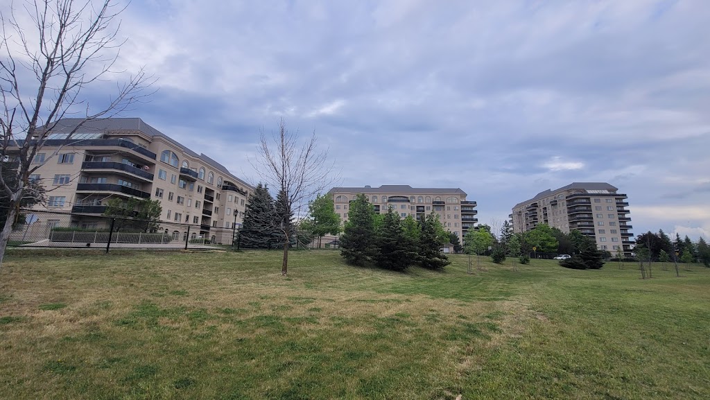 Dayspring Circle Condominiums | 8 Dayspring Cir, Brampton, ON L6P, Canada | Phone: (416) 732-1585