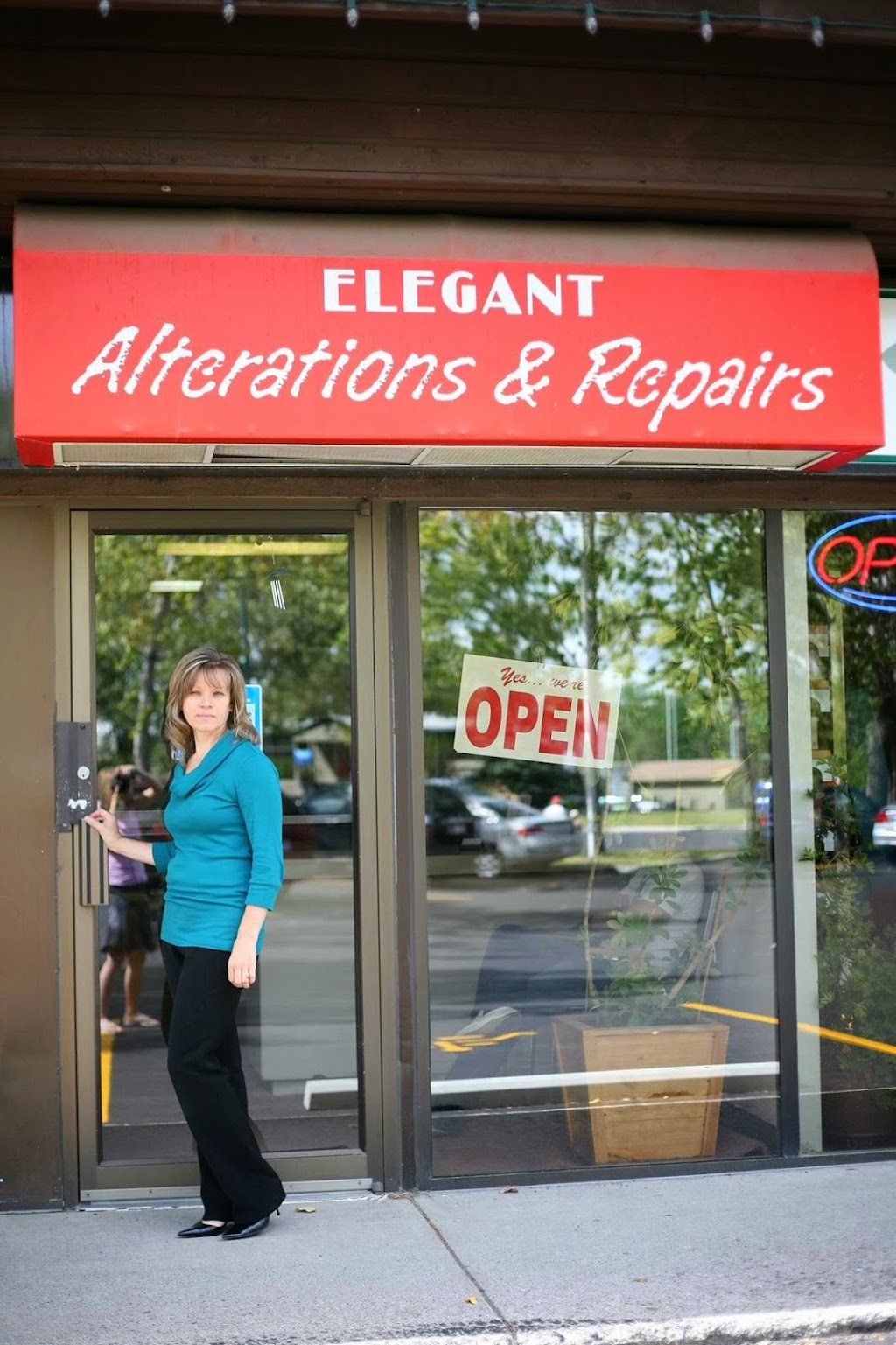 Elegant Alterations | 816 Willow Park Dr SE, Calgary, AB T2J 5S1, Canada | Phone: (403) 278-2489