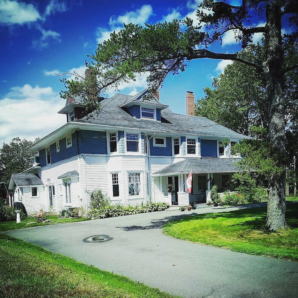 Braevale Manor Estate | 382 Main St, Sackville, NB E4L 3H6, Canada | Phone: (506) 875-2201