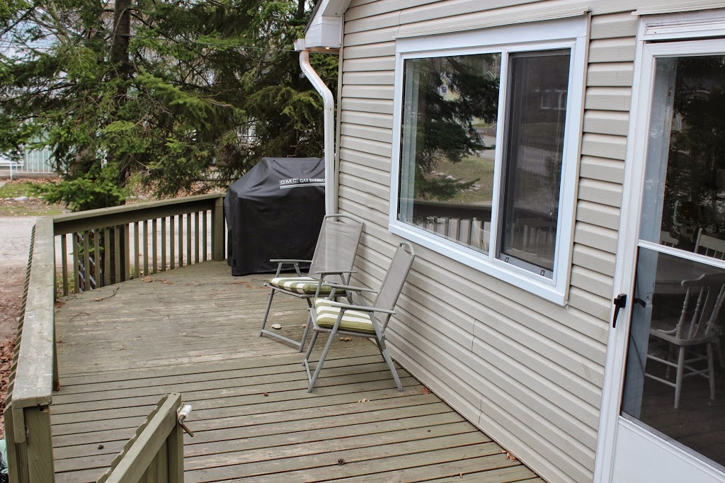 Blue skies Cottage | 16 Elmwood Ave, Grand Bend, ON N0M 1T0, Canada | Phone: (519) 803-5804