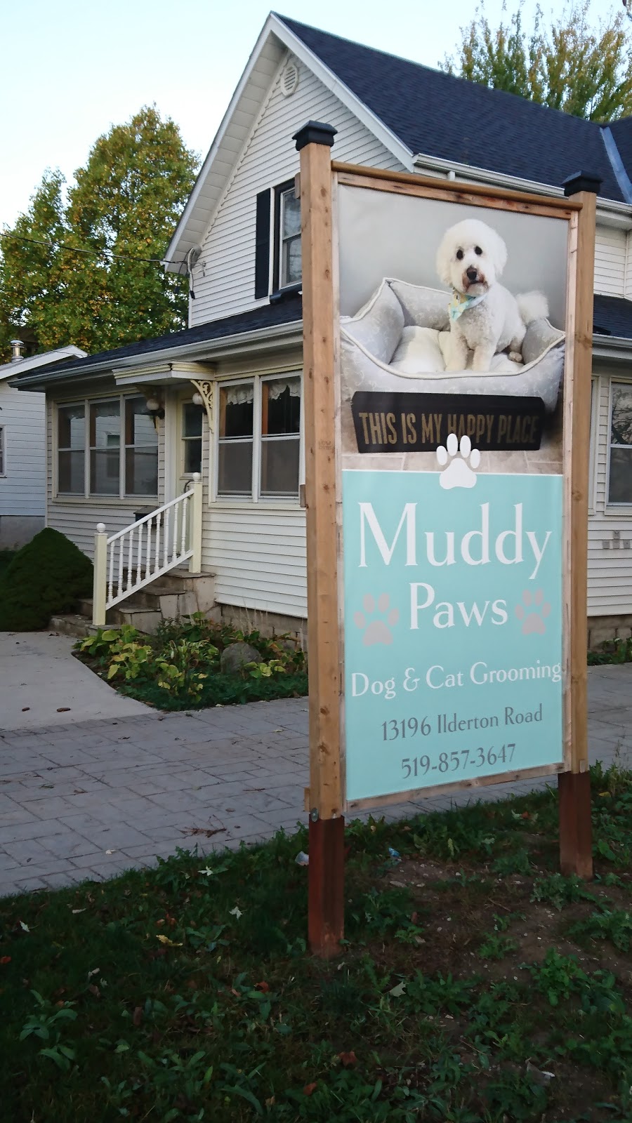 Muddy Paws | 13196 Ilderton Rd, Ilderton, ON N0M 2A0, Canada | Phone: (519) 857-3647