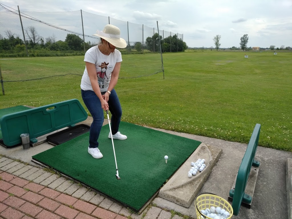 On The Green Driving Range & Mini Golf | 3232 Jockvale Rd, Nepean, ON K2J 4J7, Canada | Phone: (613) 823-7996