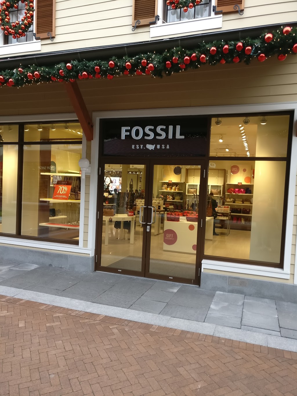 Fossil Outlet | 7899 Templeton Road Ste. 43416, Richmond, BC V7B 0B7, Canada | Phone: (604) 303-2493