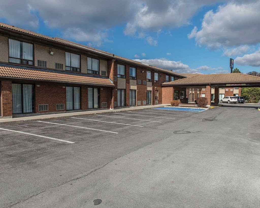 Comfort Inn Kingston Hwy. 401 | 55 Warne Crescent, Kingston, ON K7K 6Z5, Canada | Phone: (613) 546-9500