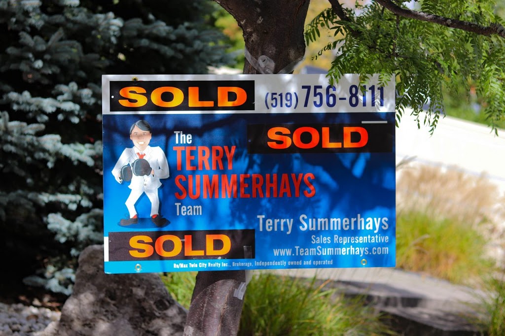Terry Summerhays - Brantford Real Estate | 515 Park Rd N, Brantford, ON N3R 7K8, Canada | Phone: (519) 802-8770