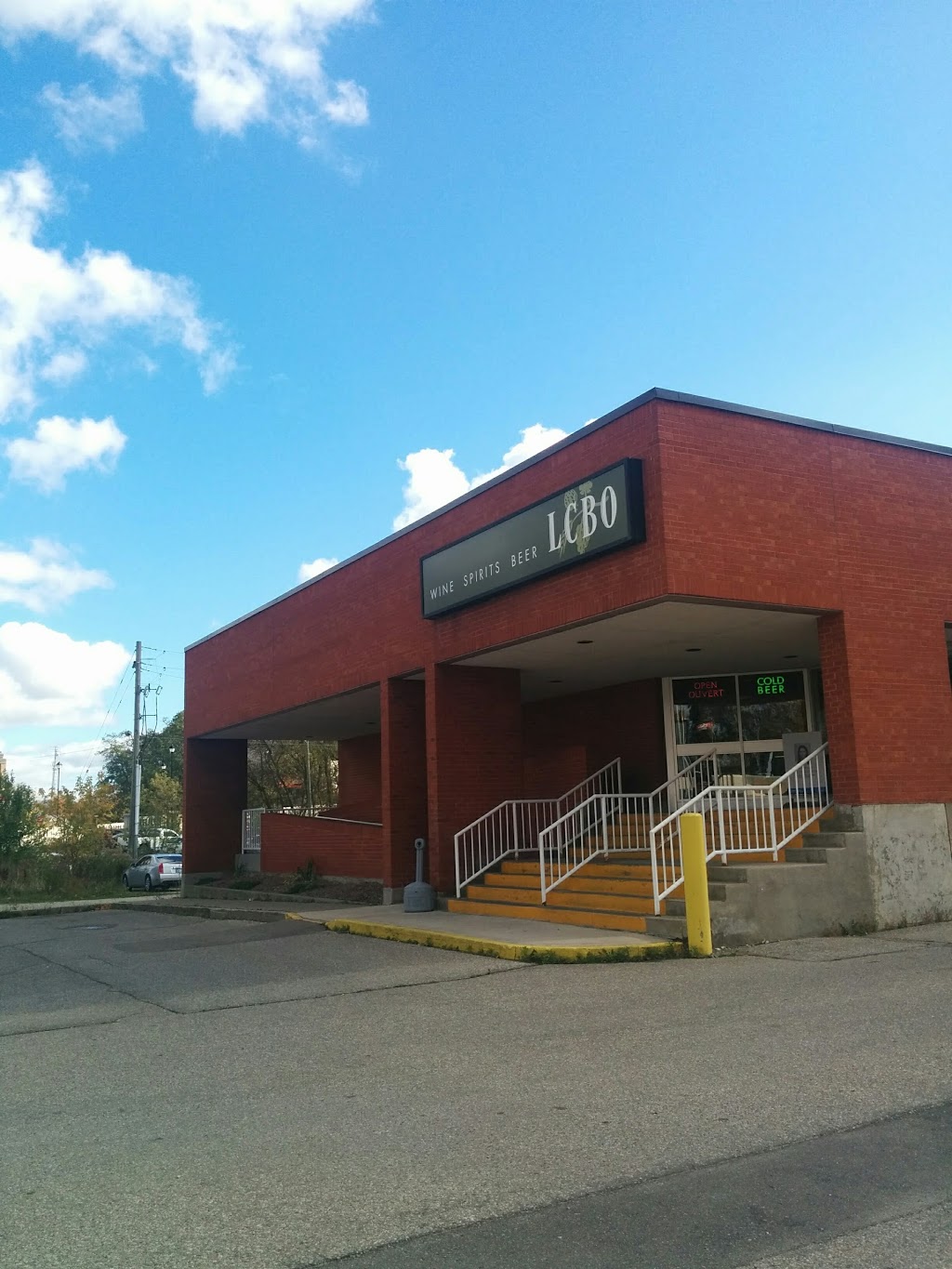 LCBO | 25 Mechanic St, Paris, ON N3L 1K1, Canada | Phone: (519) 442-2541