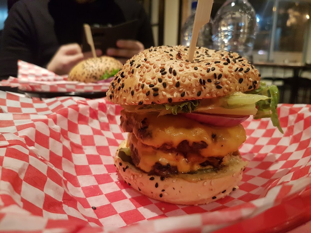 B Burger | Nord, 3451 Rue Fleury E, Montréal-Nord, QC H1H 5R2, Canada | Phone: (514) 379-3451