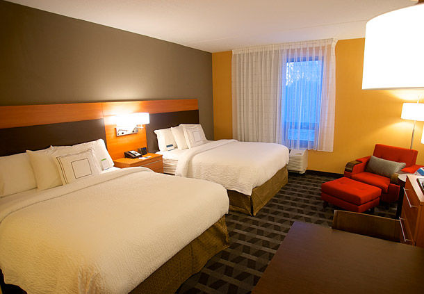 Marriott Towneplace Suites Brantford Conference Centre | 30 Fen Ridge Drive, Brantford, ON N3V1G2, Canada | Phone: (519) 720-2777