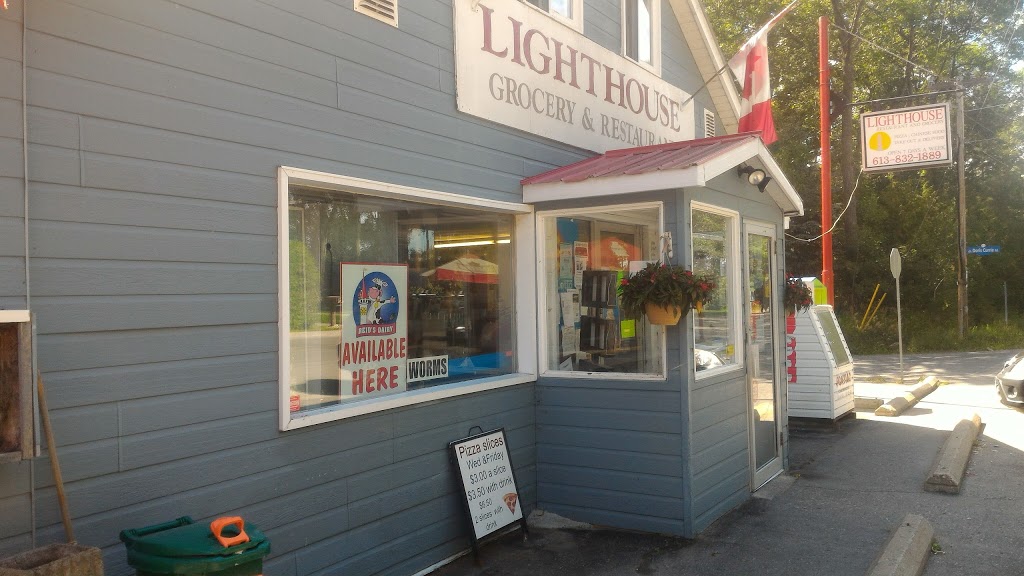 The Lighthouse Restaurant and Grocery Store | 655 Bayview Dr, Woodlawn, ON K0A 3M0, Canada | Phone: (613) 832-1889