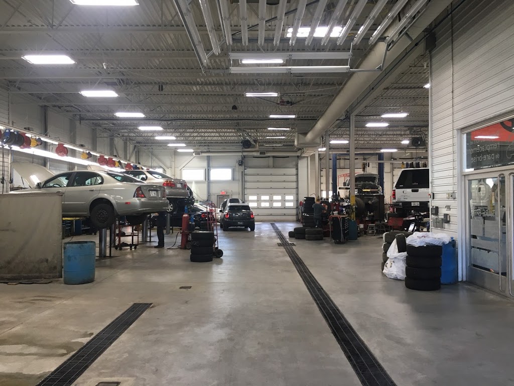 Garage Clement Fournier | 4560 Boulevard Guillaume-Couture, Lévis, QC G6W 6M7, Canada | Phone: (418) 837-0859