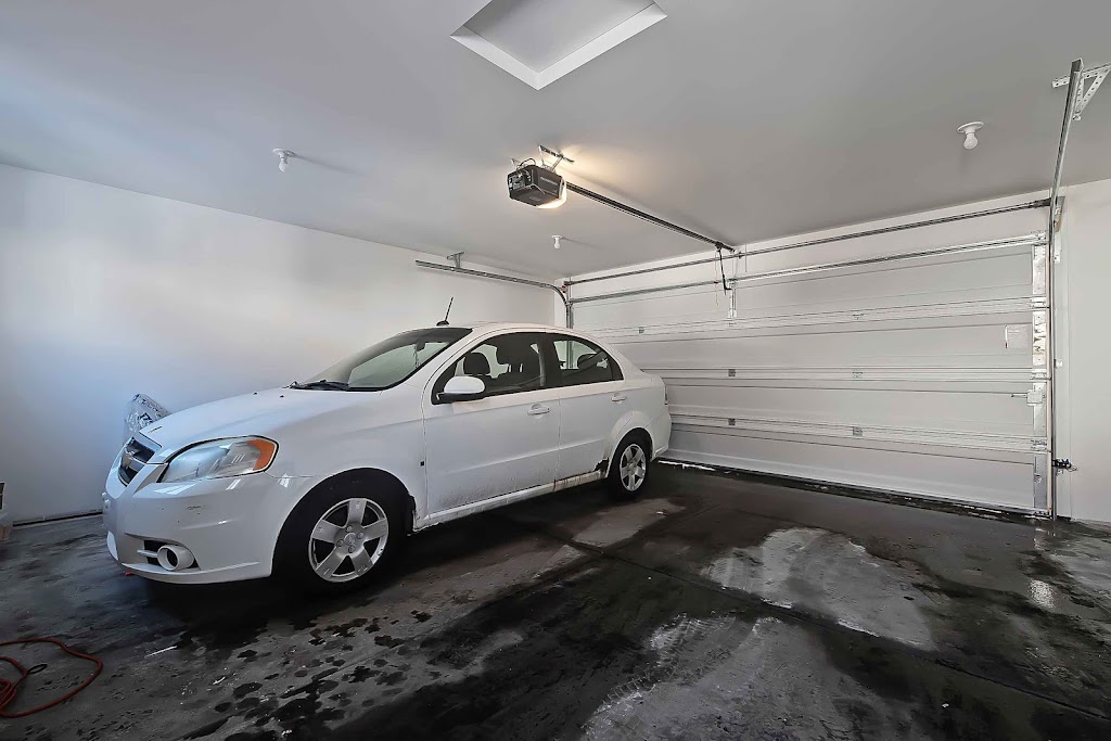 Garage Builders | 1287 Hunterburn Crescent NW, Calgary, AB T2K 4T1, Canada | Phone: (587) 355-7483