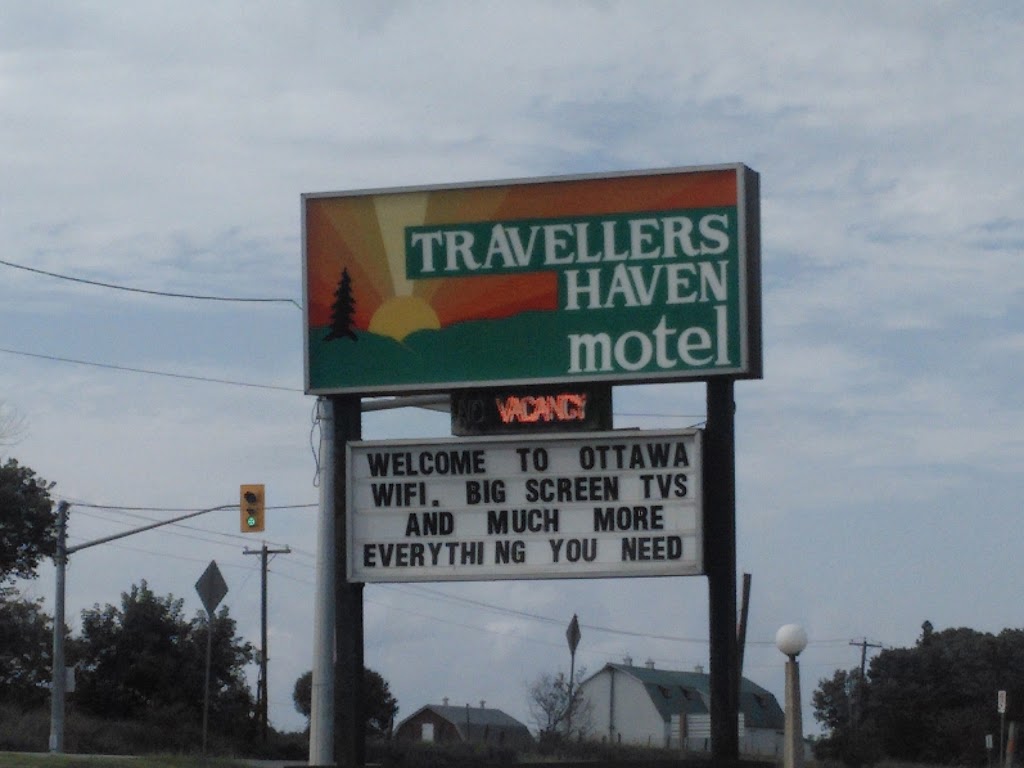 Travellers Haven Motel | 2747 Prince of Wales Dr, Nepean, ON K2C 3H1, Canada | Phone: (613) 825-2635