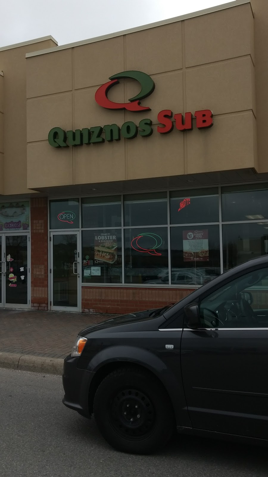 Quiznos | 17890C Yonge St #4, Newmarket, ON L3Y 8S1, Canada | Phone: (905) 235-9393