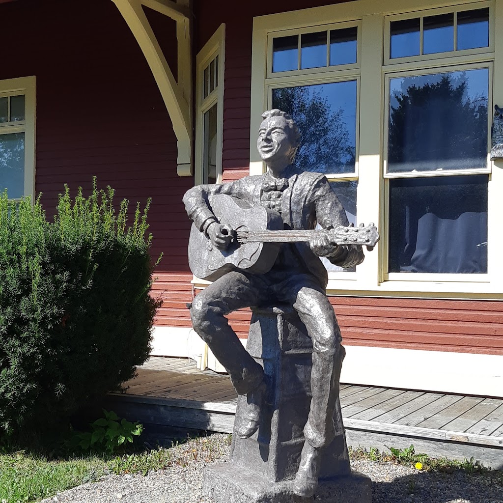 Hank Snow Home Town Museum | 148 Bristol Ave, Liverpool, NS B0T 1K0, Canada | Phone: (888) 450-5525