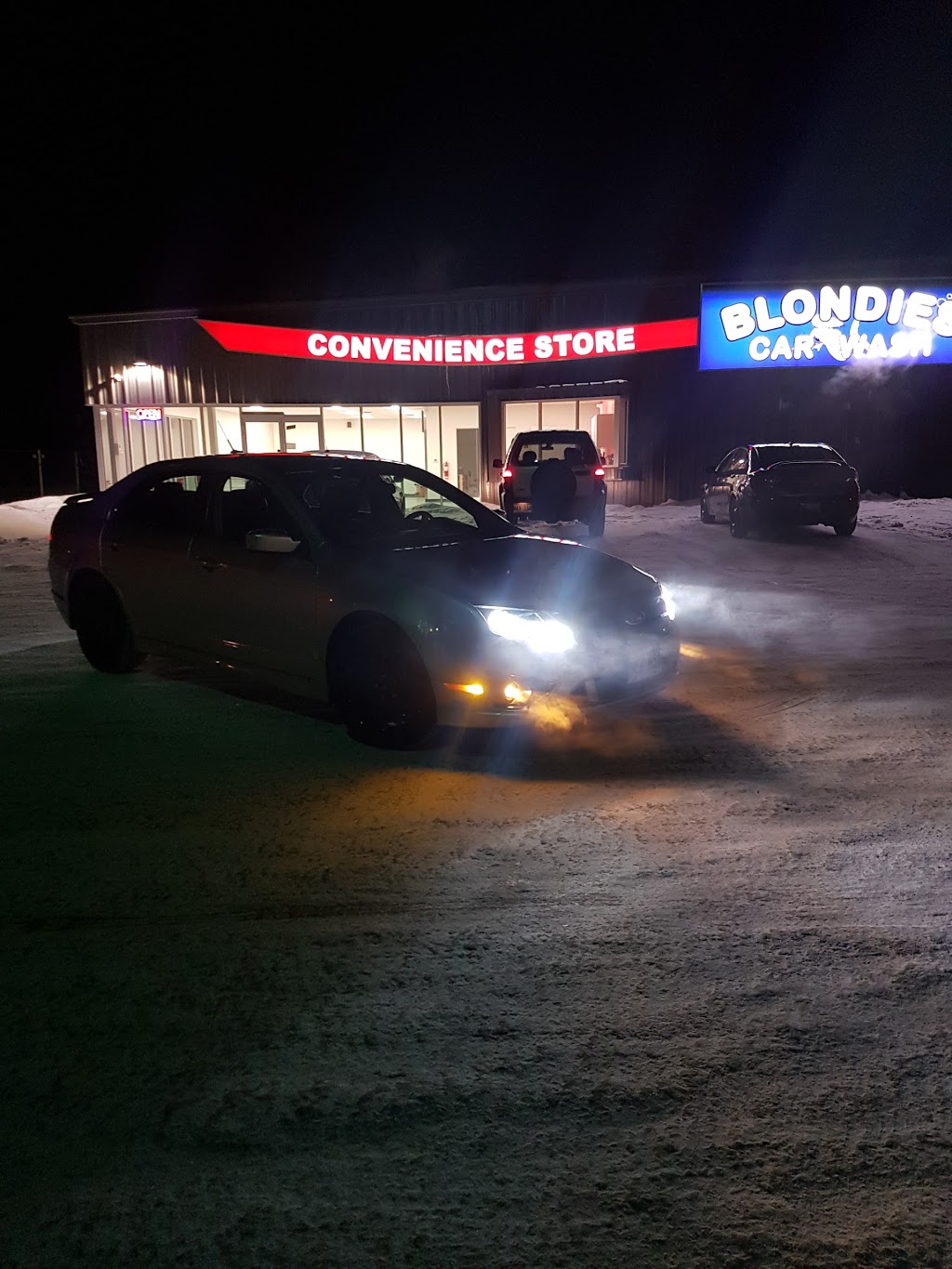 Blondies Car Wash | 2074 devries, Winnipeg, MB R2G 3T1, Canada | Phone: (204) 334-9274