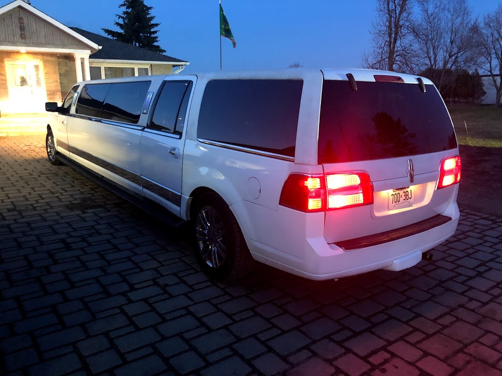 Moelimo Limousine & Livery Service | 48 Galaxy Blvd #404, Etobicoke, ON M9W 6C8, Canada | Phone: (416) 499-3999