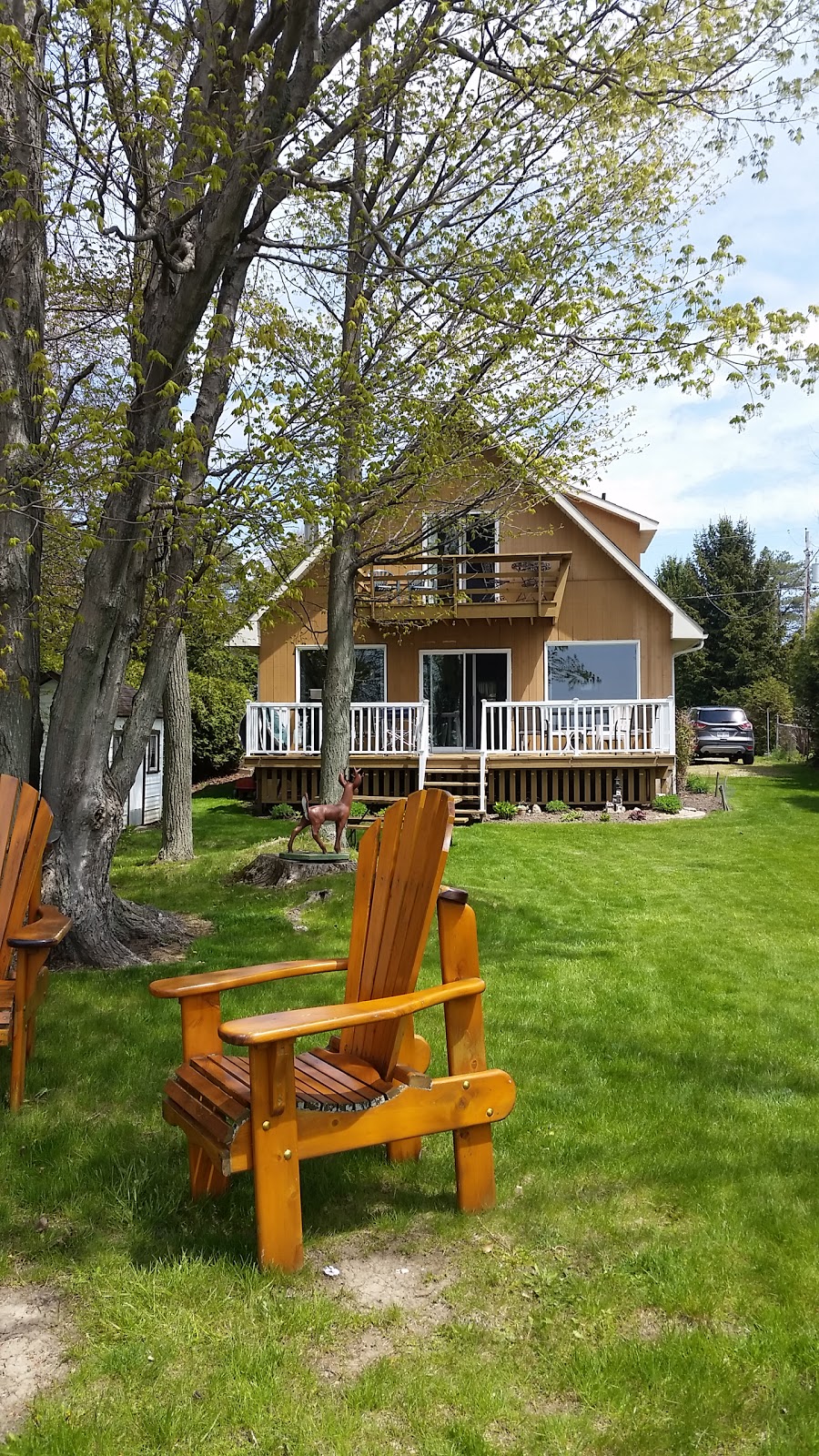 Lakefront Bed and Breakfast | 77793 Norma St, Bayfield, ON N0M 1G0, Canada | Phone: (519) 482-8591