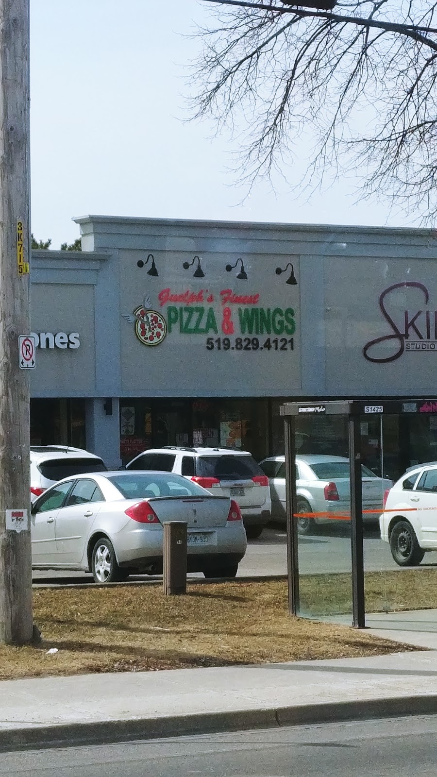 Guelphs Finest Pizza and Wings | 672 Woolwich St, Guelph, ON N1H 3Z1, Canada | Phone: (519) 829-4121