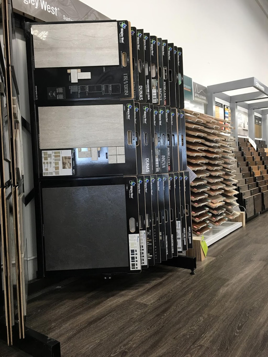 Alexanian Carpet & Flooring | 56 Barrie View Dr, Barrie, ON L4N 8V4, Canada | Phone: (705) 881-9059