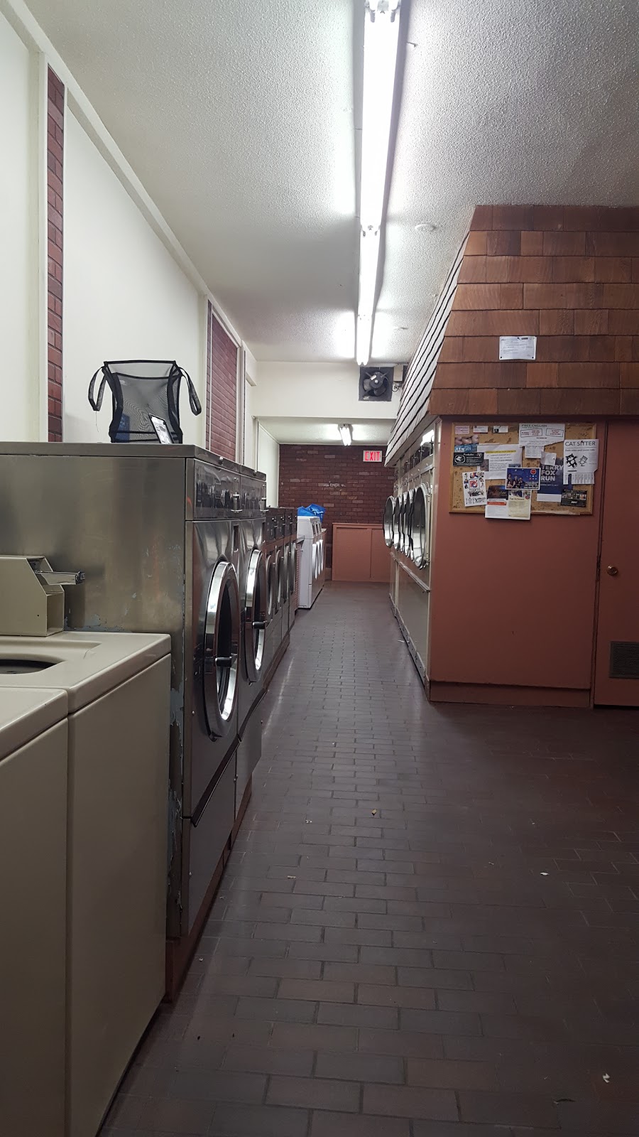 Vaughan Coin Laundry | 625 St Clair Ave W, Toronto, ON M6G 2Y2, Canada