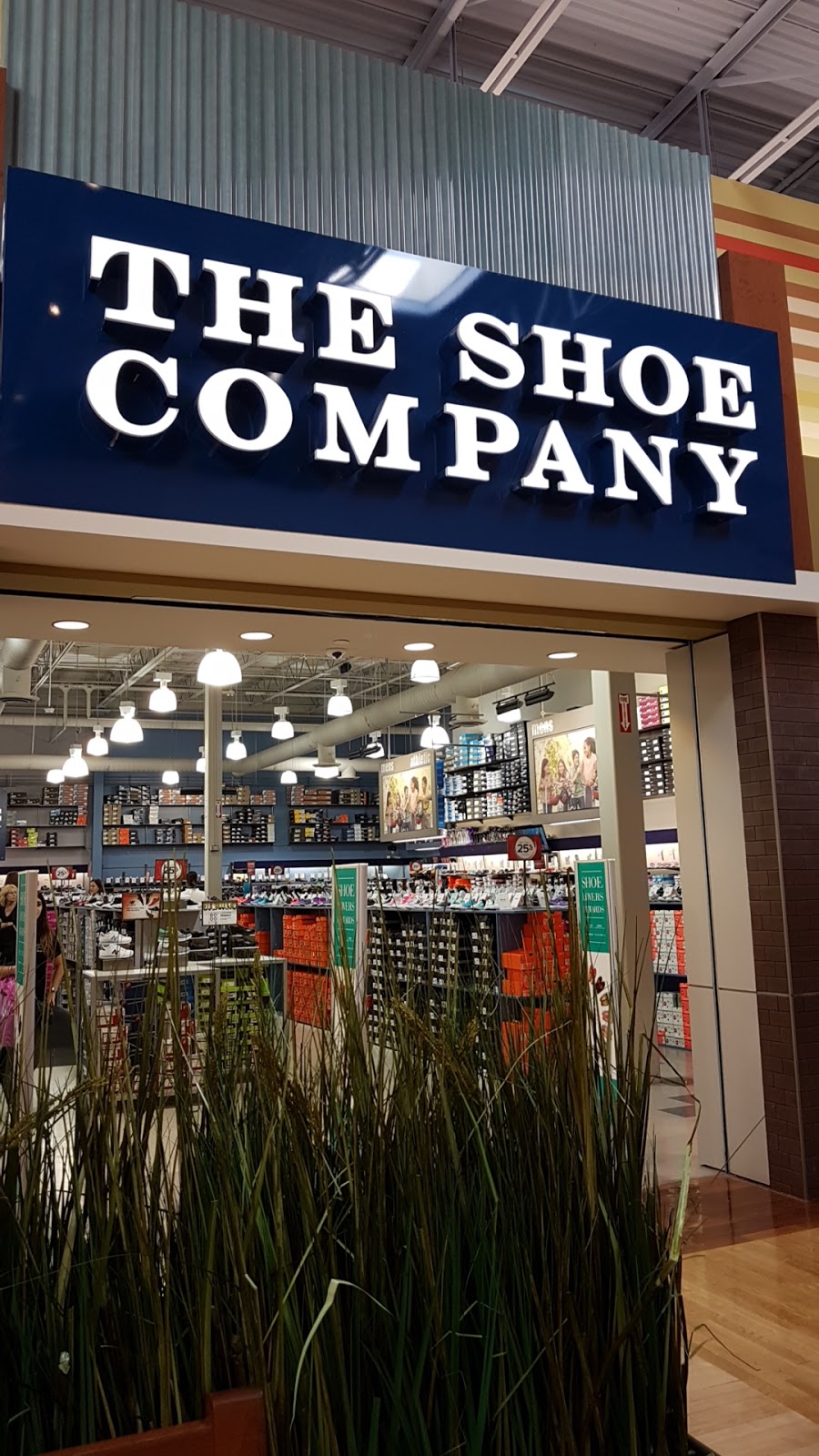 The Shoe Company | 1 Bass Pro Mills Dr, Concord, ON L4K 5W4, Canada | Phone: (905) 669-2828