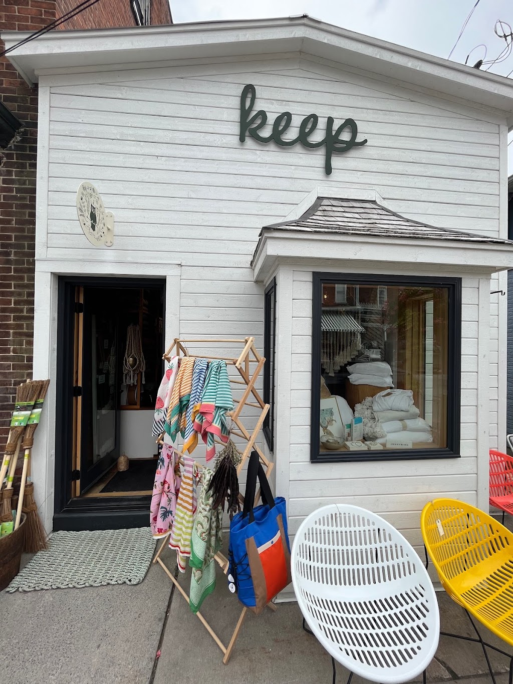 keep | 285 Bloomfield Main St, Bloomfield, ON K0K 1G0, Canada | Phone: (613) 393-2828