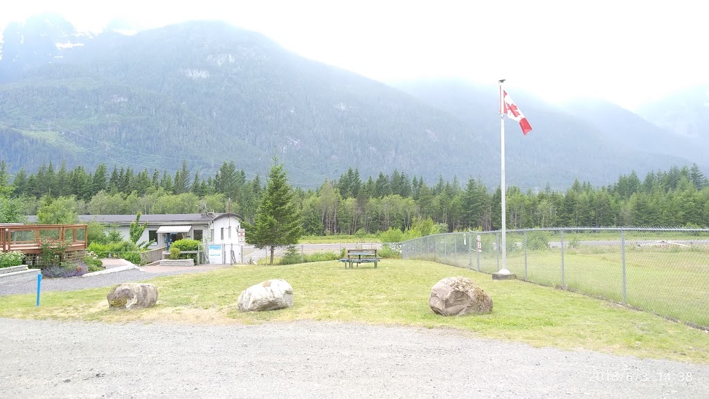 Squamish Airport | 46021 Government Rd, Brackendale, BC V0N 1H0, Canada