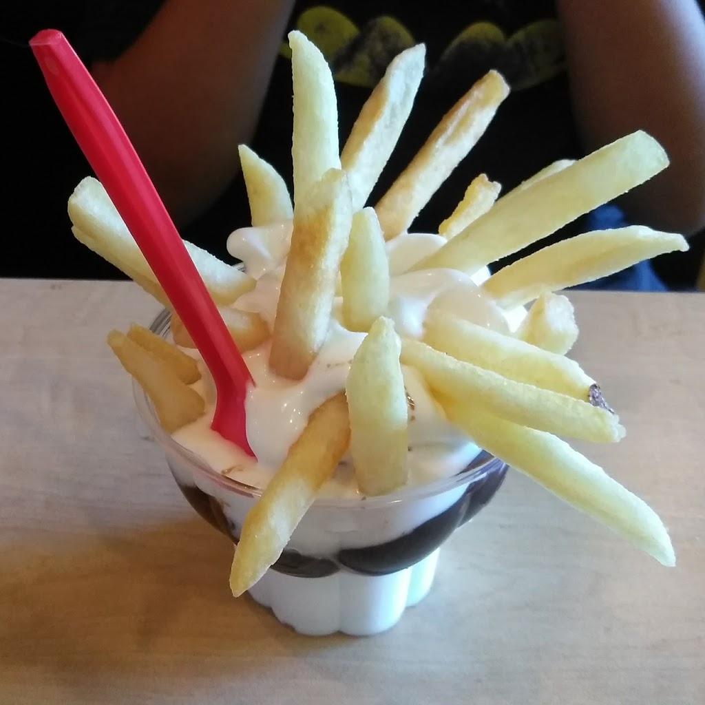 Dairy Queen Grill & Chill | 5907 Fraser St, Vancouver, BC V5W 2Z6, Canada | Phone: (604) 324-0248